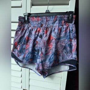 Lululemon Hotty Hot Lined Short Size 6 Atmospheric Purple